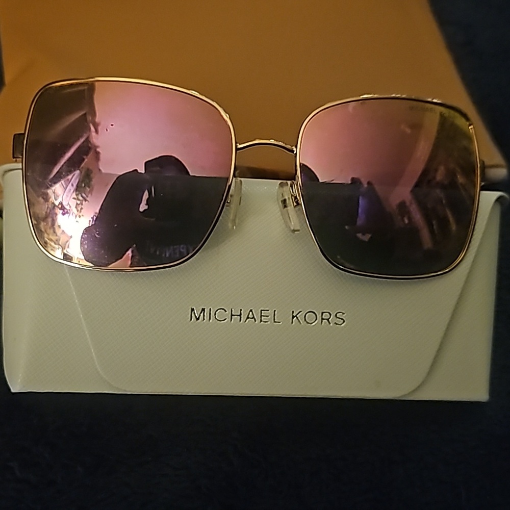 Michael Kors Sunglasses gold frames w/brown and black sides polarized lenses